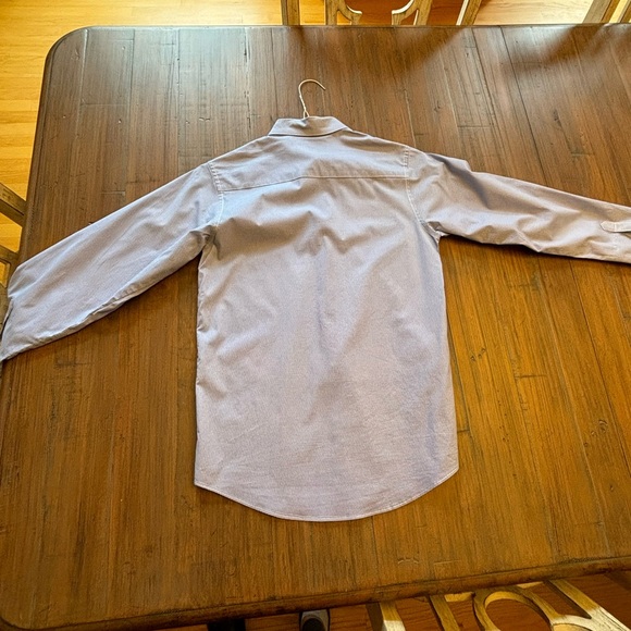 Boys Van Heusen Button Down Shirt Size 14/16 *Like new* - Picture 2 of 6